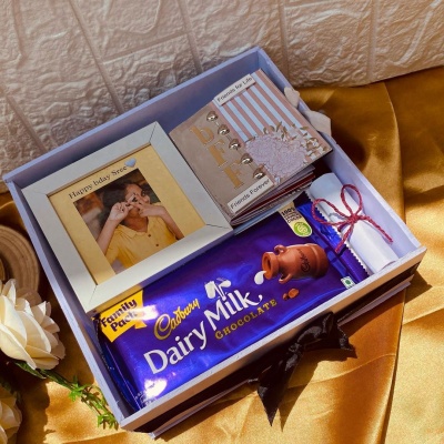 Wonderful Gift box with photo frame special messages chocolates and flowers